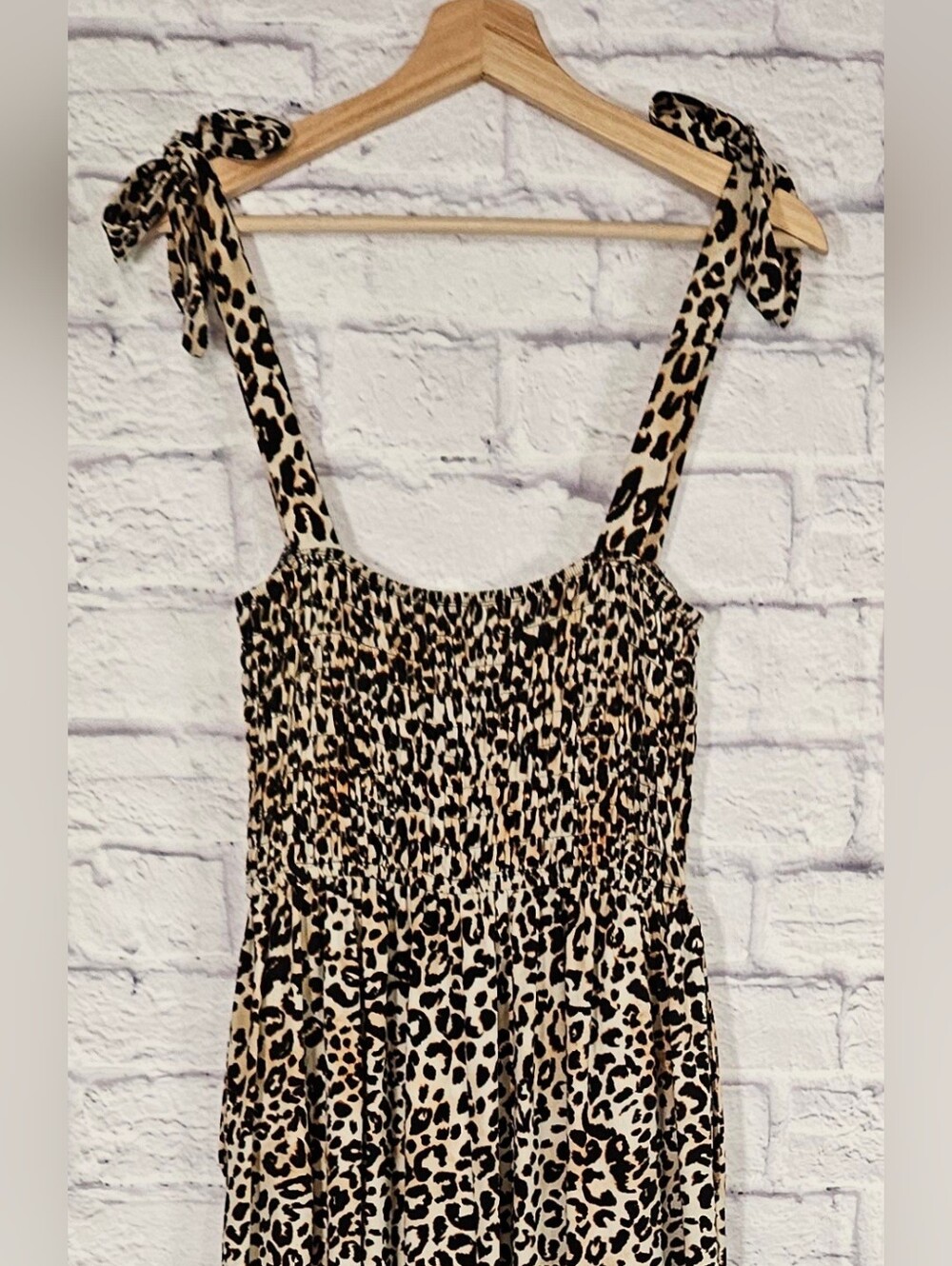 Urban Heritage Leopard Print Wide Leg Jumpsuit Tie Strap Size Large - Picture 8 of 10